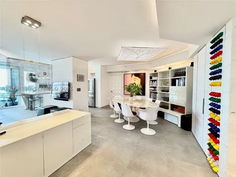 2800 Island Boulevard Aventura FL 33160