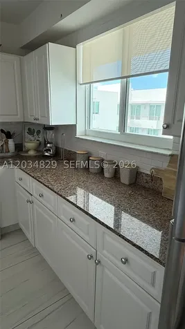 7800 Collins Avenue Miami Beach FL 33141