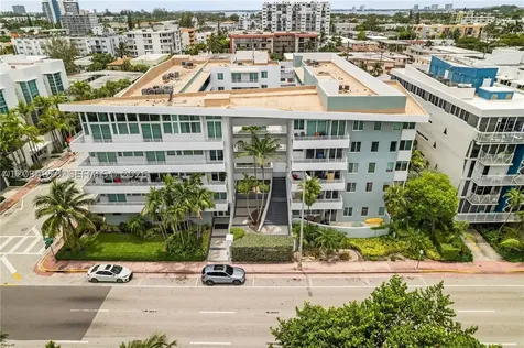 7800 Collins Avenue Miami Beach FL 33141