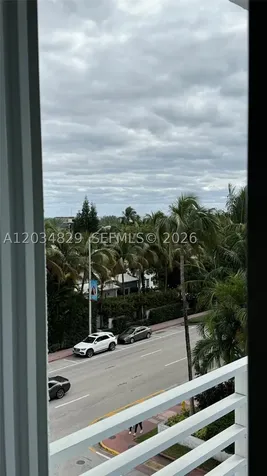 7800 Collins Avenue Miami Beach FL 33141