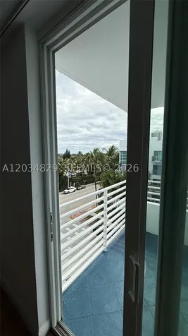 7800 Collins Avenue Miami Beach FL 33141