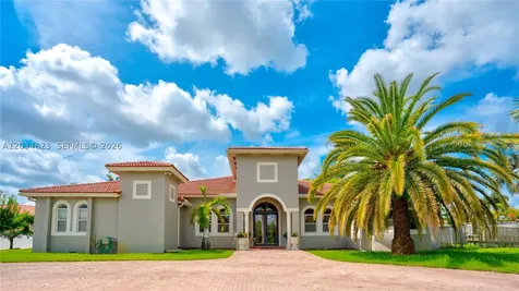 9810 NW 137th Street Hialeah Gardens FL 33018