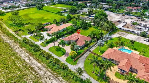 9810 NW 137th Street Hialeah Gardens FL 33018