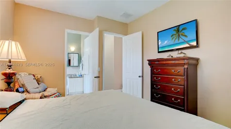 9810 NW 137th Street Hialeah Gardens FL 33018