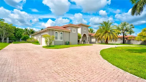9810 NW 137th Street Hialeah Gardens FL 33018