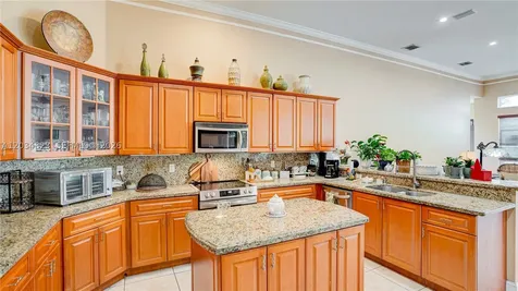 9810 NW 137th Street Hialeah Gardens FL 33018