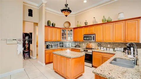 9810 NW 137th Street Hialeah Gardens FL 33018