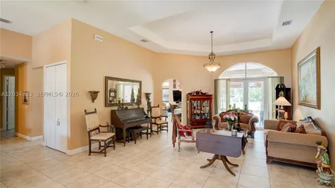 9810 NW 137th Street Hialeah Gardens FL 33018
