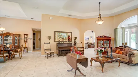 9810 NW 137th Street Hialeah Gardens FL 33018