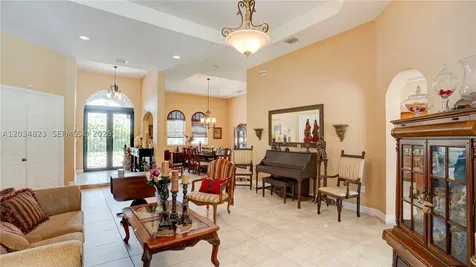 9810 NW 137th Street Hialeah Gardens FL 33018