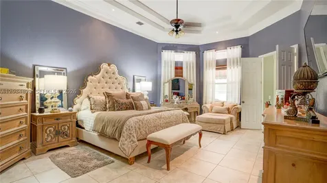 9810 NW 137th Street Hialeah Gardens FL 33018