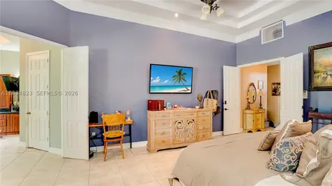 9810 NW 137th Street Hialeah Gardens FL 33018