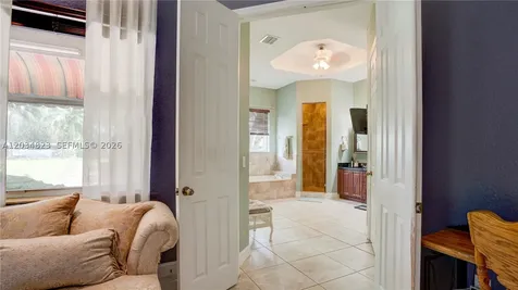 9810 NW 137th Street Hialeah Gardens FL 33018