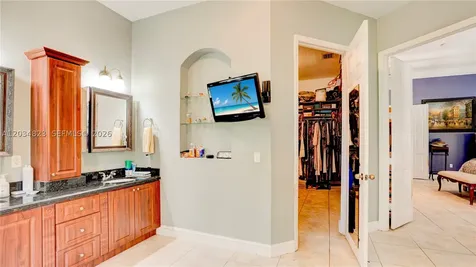 9810 NW 137th Street Hialeah Gardens FL 33018