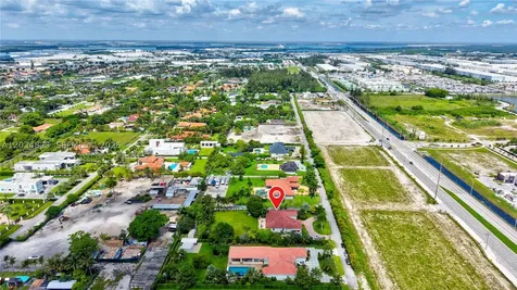 9810 NW 137th Street Hialeah Gardens FL 33018