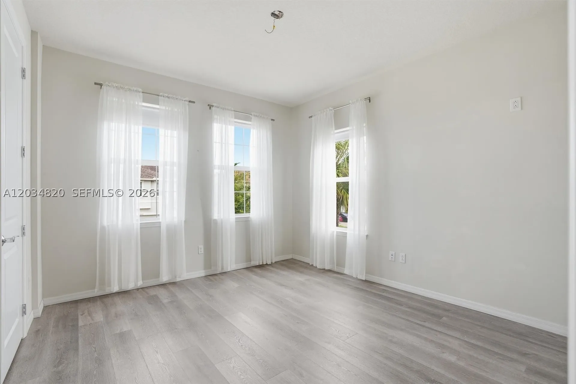 1512 Bursera Terrace Hollywood FL 33021