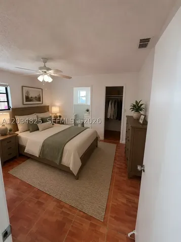 2485 W 70th Place Hialeah FL 33016