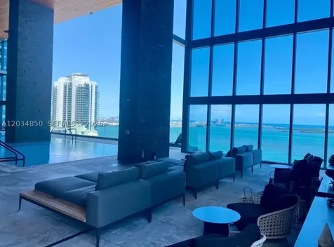 Miami FL 33131