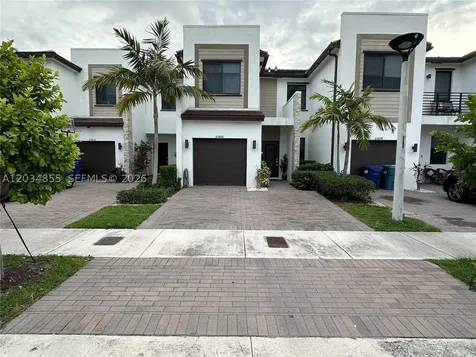 20866 NE 7th Place Miami FL 33179