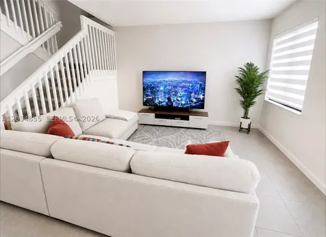 20866 NE 7th Place Miami FL 33179