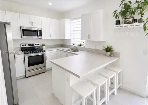 20866 NE 7th Place Miami FL 33179
