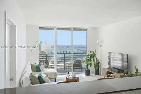325 S Biscayne Boulevard Miami FL 33131