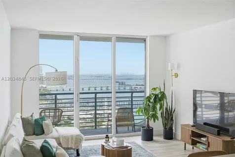 325 S Biscayne Boulevard Miami FL 33131