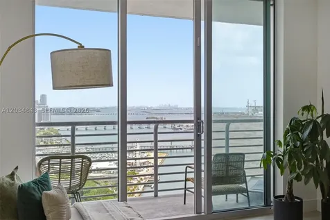 325 S Biscayne Boulevard Miami FL 33131