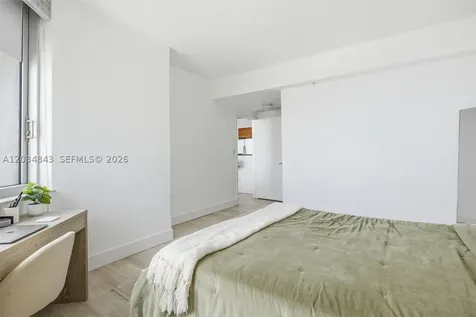 325 S Biscayne Boulevard Miami FL 33131