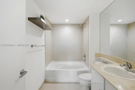 325 S Biscayne Boulevard Miami FL 33131