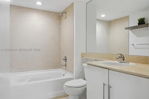 325 S Biscayne Boulevard Miami FL 33131