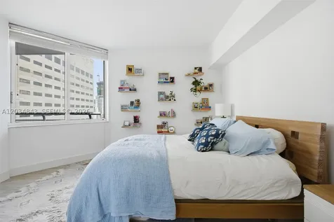 325 S Biscayne Boulevard Miami FL 33131