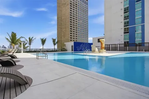 325 S Biscayne Boulevard Miami FL 33131