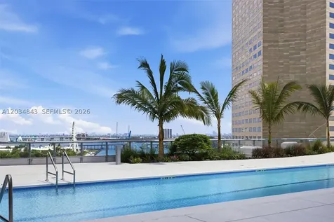 325 S Biscayne Boulevard Miami FL 33131