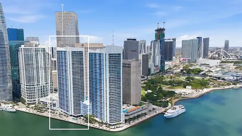 325 S Biscayne Boulevard Miami FL 33131