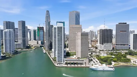 325 S Biscayne Boulevard Miami FL 33131