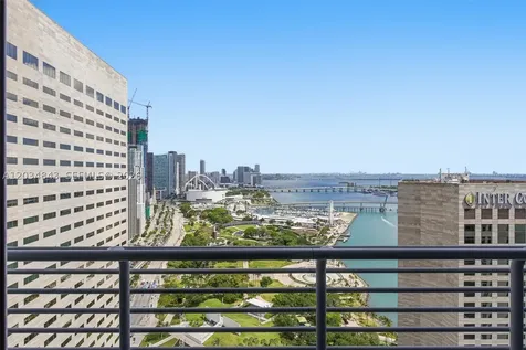 325 S Biscayne Boulevard Miami FL 33131