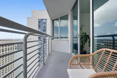 325 S Biscayne Boulevard Miami FL 33131