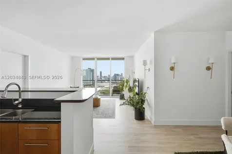 325 S Biscayne Boulevard Miami FL 33131