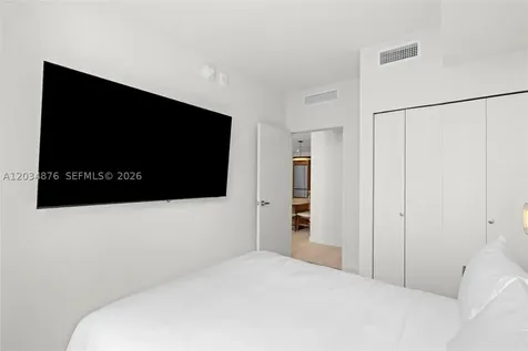 1611 SW 2nd Avenue Miami FL 33129