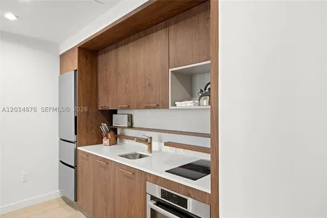 1611 SW 2nd Avenue Miami FL 33129
