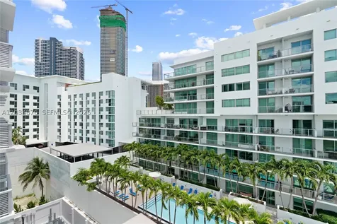 1611 SW 2nd Avenue Miami FL 33129