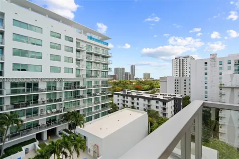 1611 SW 2nd Avenue Miami FL 33129