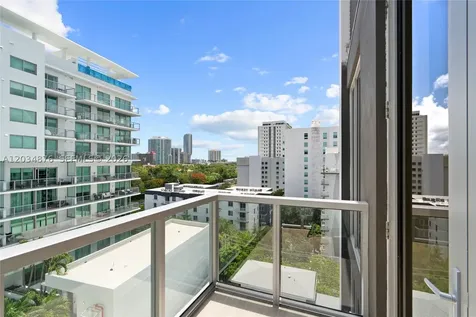 1611 SW 2nd Avenue Miami FL 33129