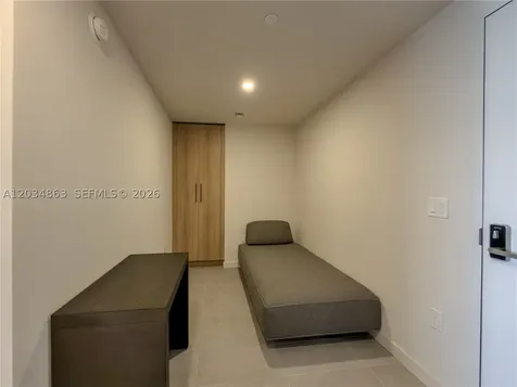 121 NE 5th Street Miami FL 33132