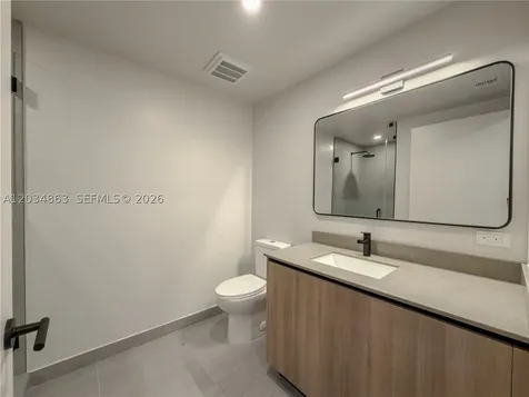 121 NE 5th Street Miami FL 33132