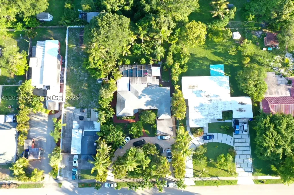 2630 Monroe Street Hollywood FL 33020