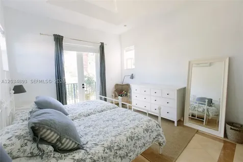 335 W Enid Drive Key Biscayne FL 33149