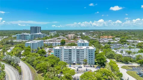 9001 SW 77th Avenue Miami FL 33156