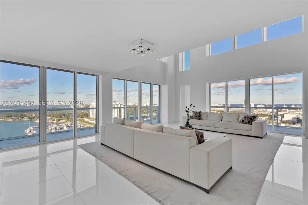 10 Venetian Way Miami Beach FL 33139